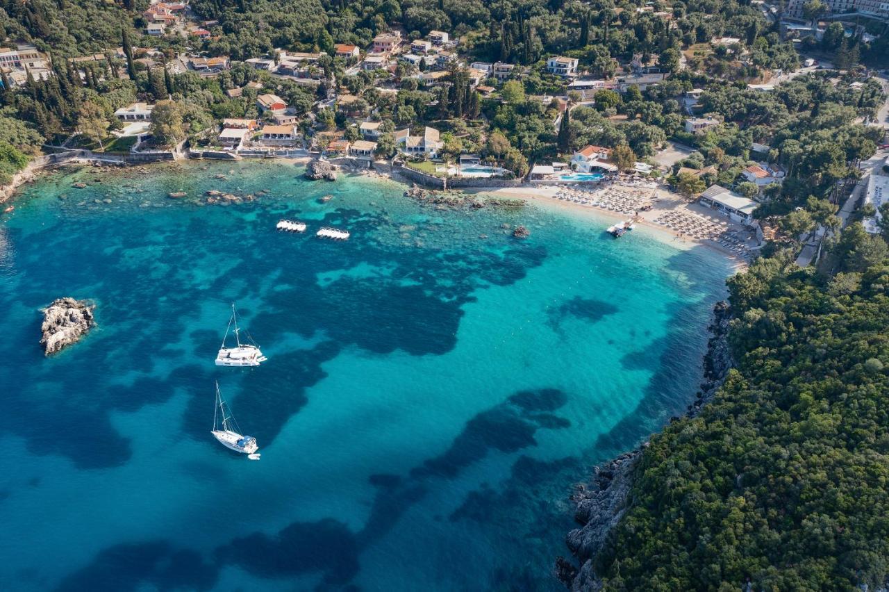 阿克罗蒂里海滩酒店 帕莱欧卡斯提撒 外观 照片 Aerial view of the bay