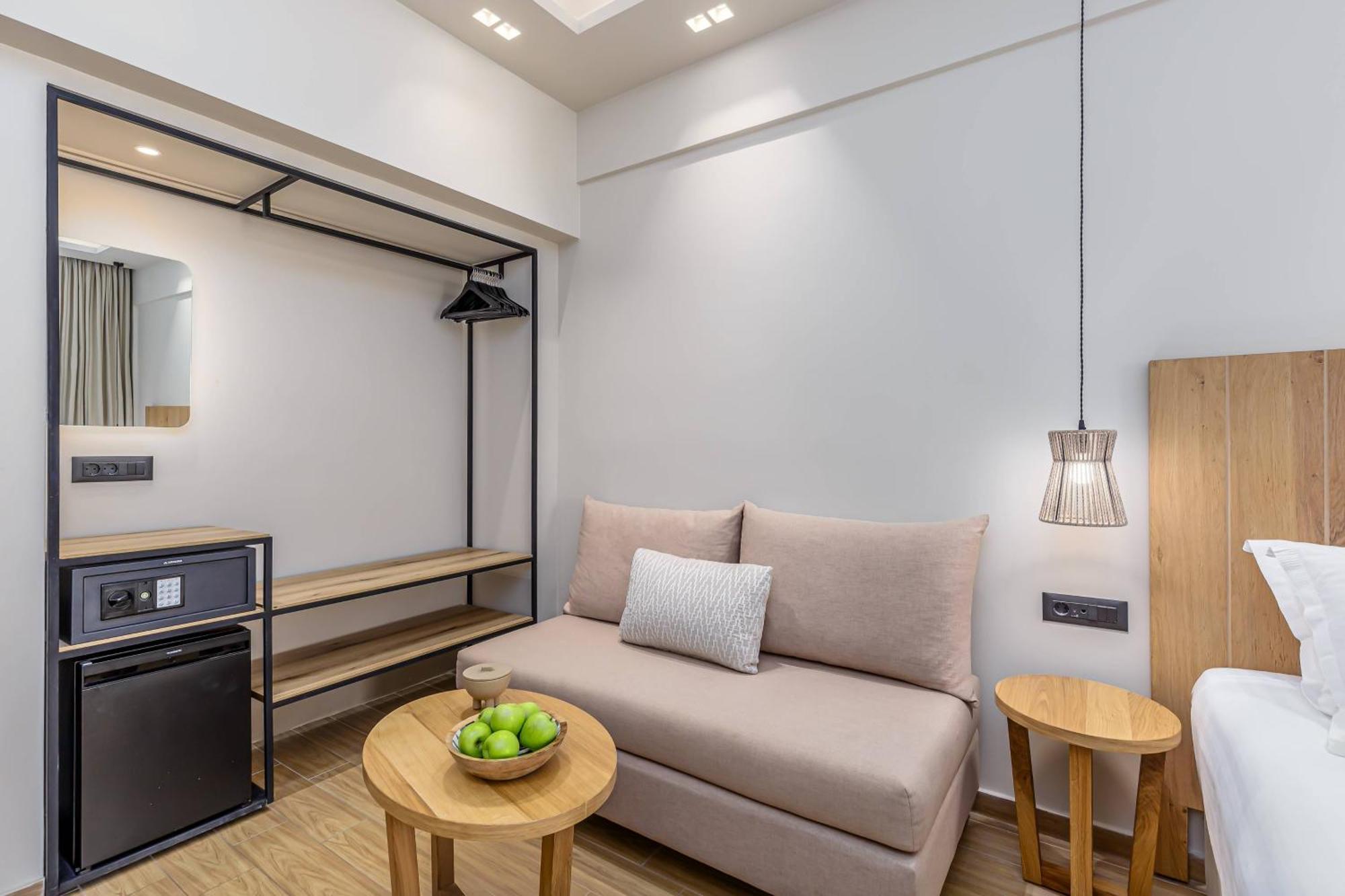 阿克罗蒂里海滩酒店 帕莱欧卡斯提撒 外观 照片 A room at the hotel